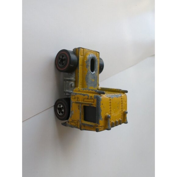 Hot Wheels Redline 1973 Road King Mountain Mining Cab Vintage Gold Tractor Truck - Picture 6 of 8